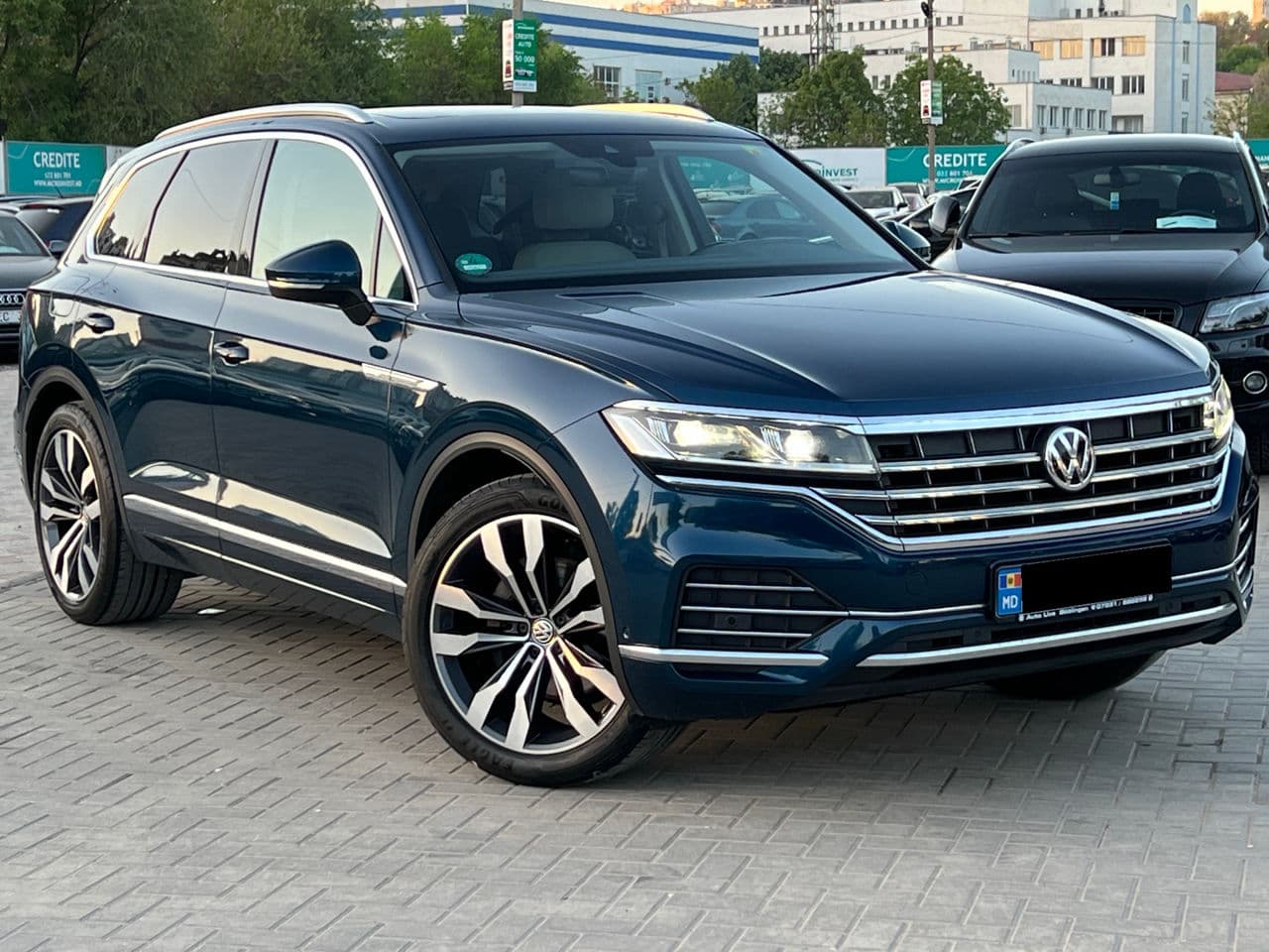 2019 Volkswagen Touareg — Miniatură 4