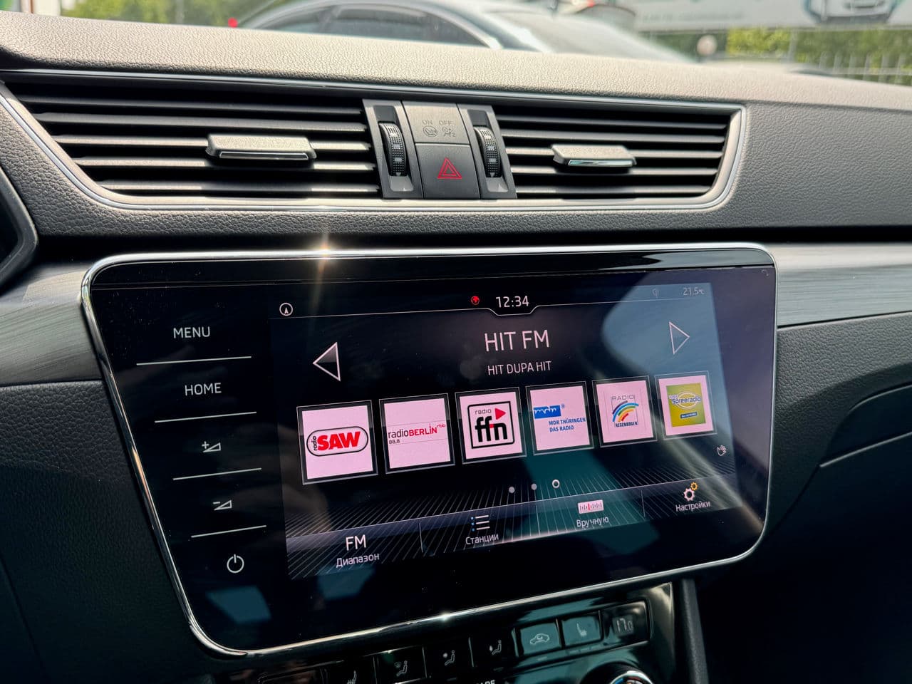 2017 Skoda Superb — Miniatură 8