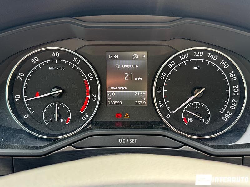 2017 Skoda Superb — Miniatură 6