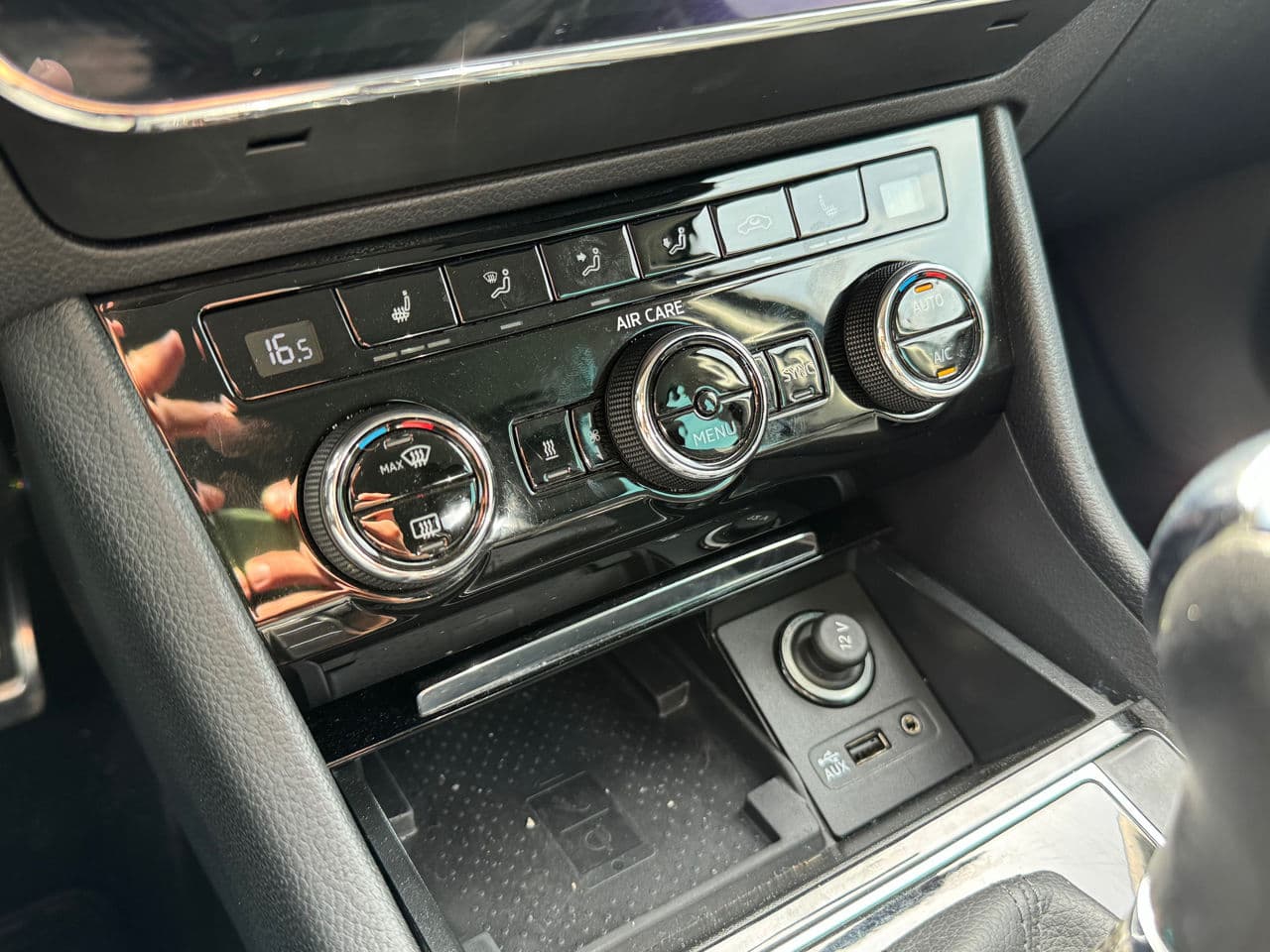 2017 Skoda Superb — Miniatură 9