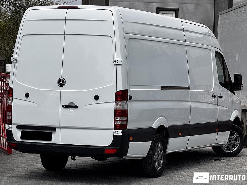 2012 Mercedes Sprinter — Miniatură 3