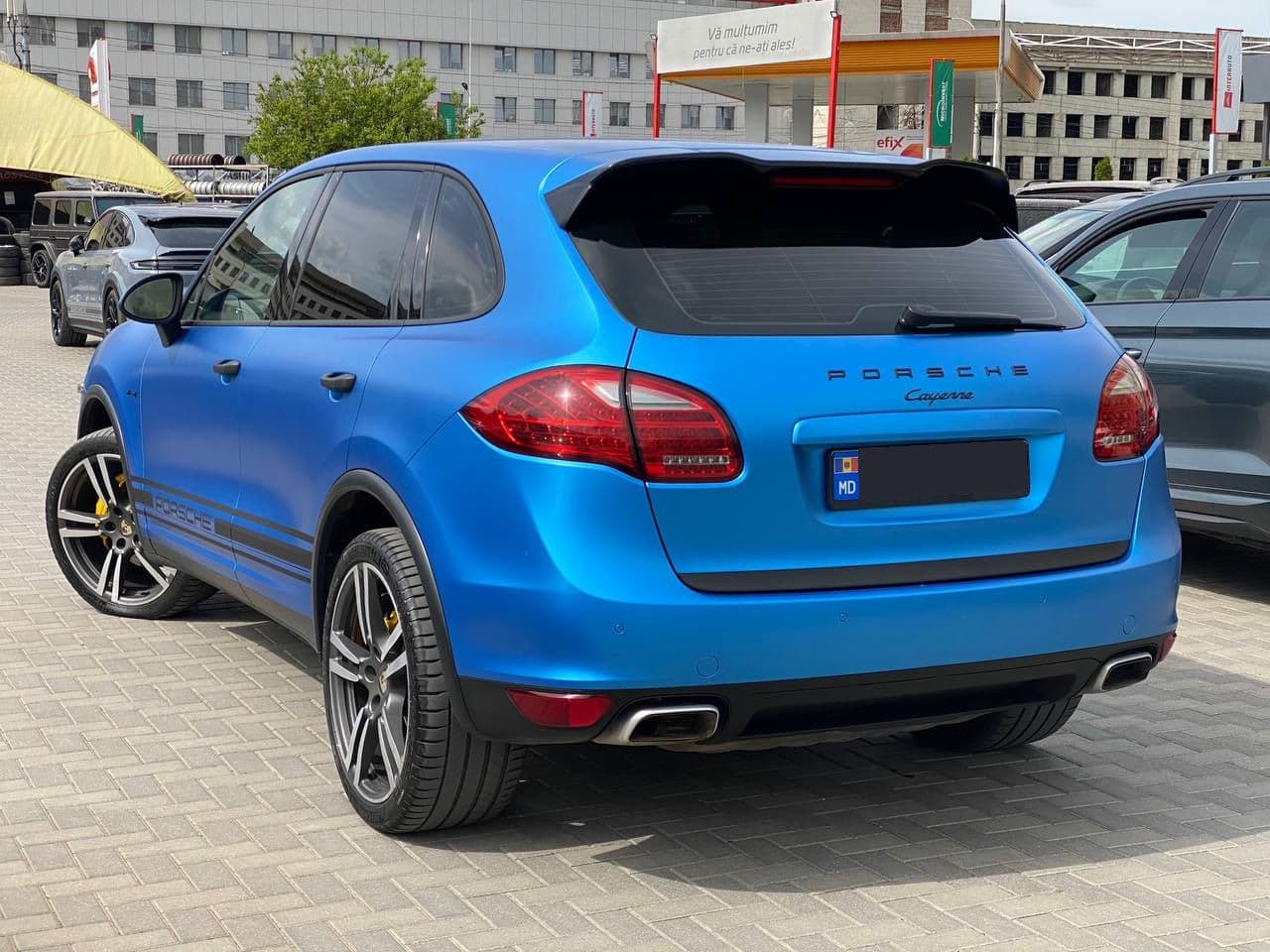 2012 Porsche Cayenne — Miniatură 2