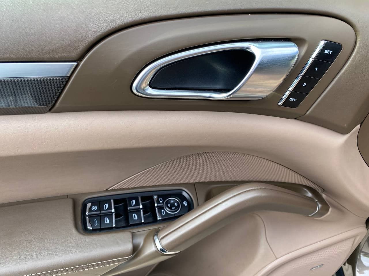 2012 Porsche Cayenne — Miniatură 5