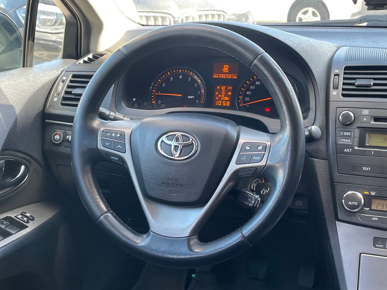 2009 Toyota Avensis — Miniatură 9