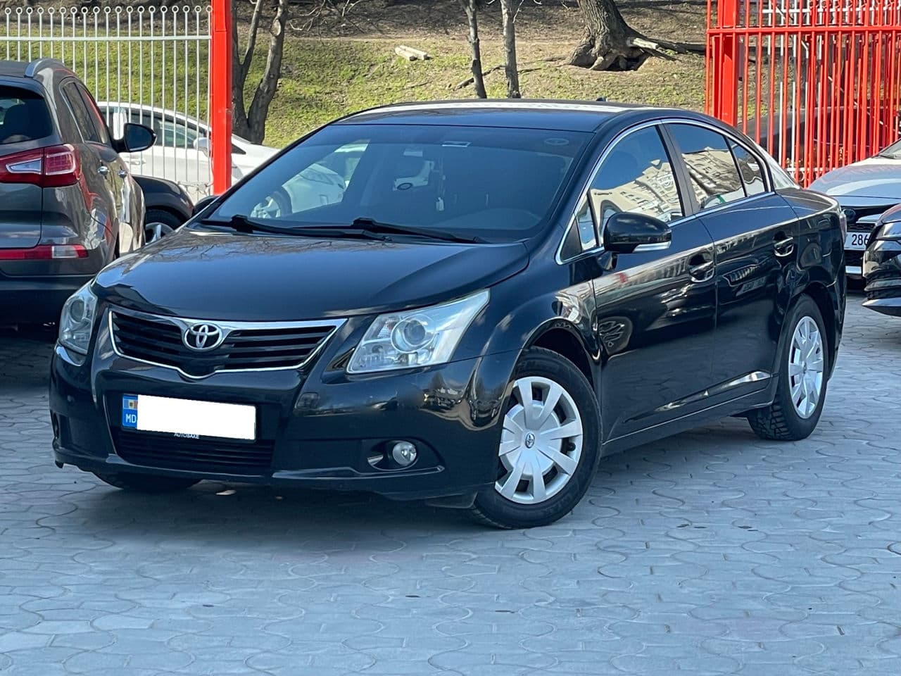 2009 Toyota Avensis — Miniatură 2