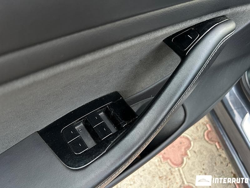 2020 Tesla Model 3 — Miniatură 6