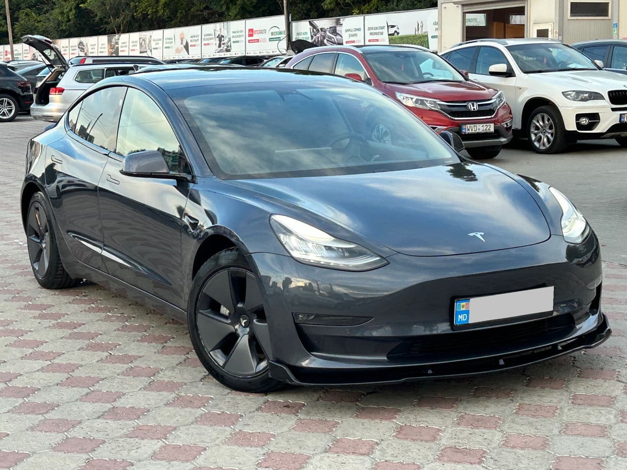 2020 Tesla Model 3 — Miniatură 4