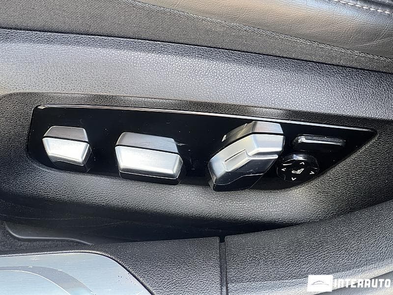 2017 BMW 740e — Miniatură 17