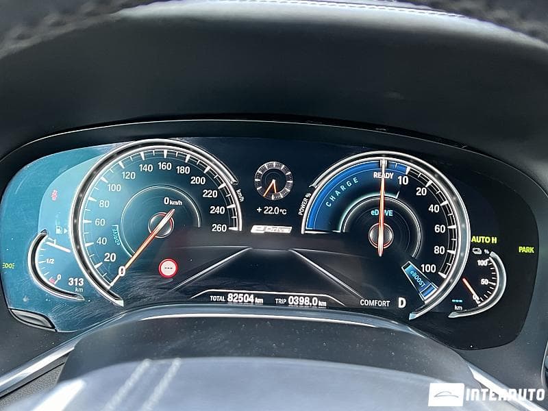 2017 BMW 740e — Miniatură 11