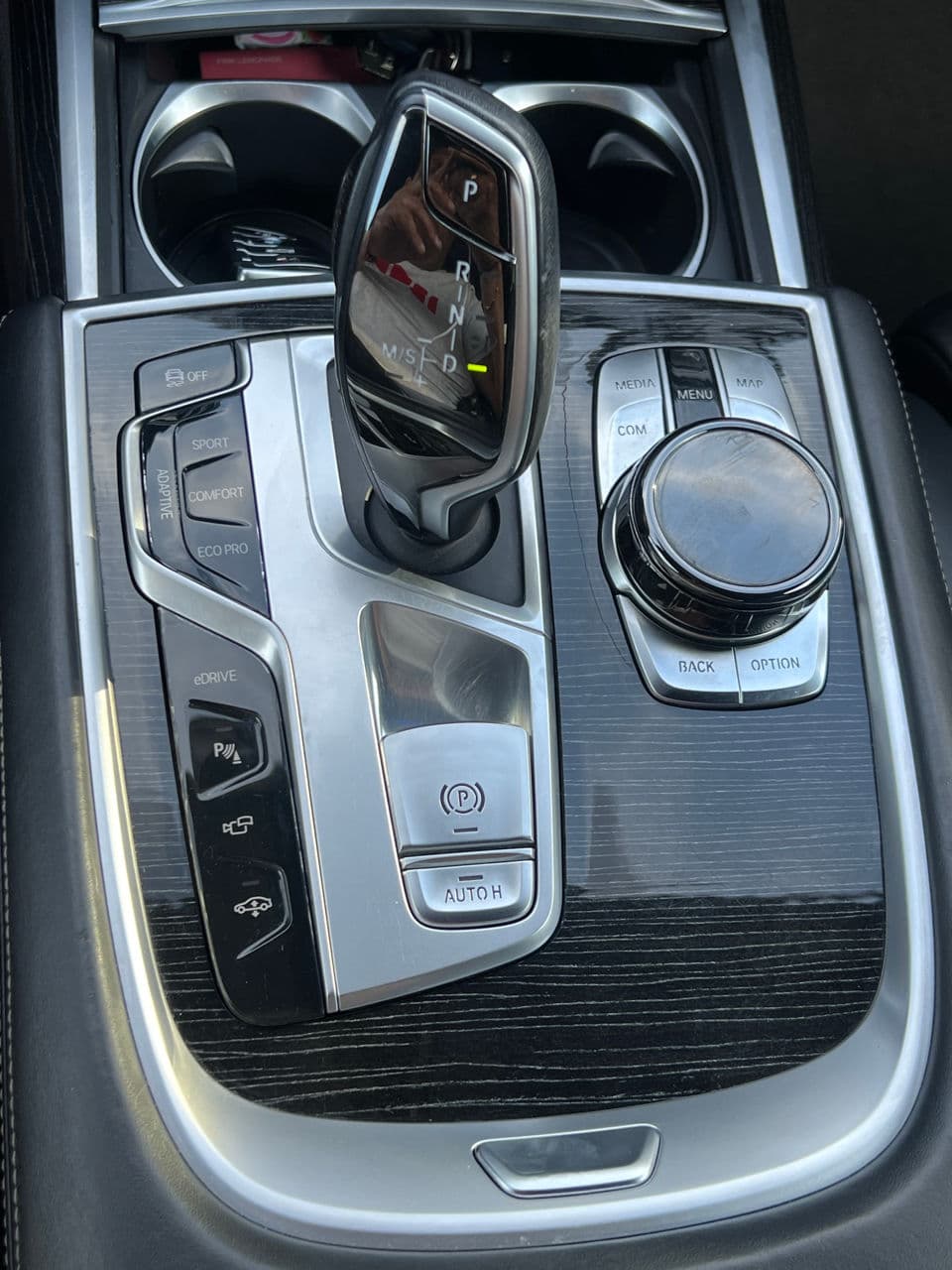2017 BMW 740e — Miniatură 14