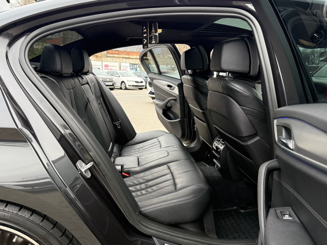 2017 BMW 525 — Miniatură 18