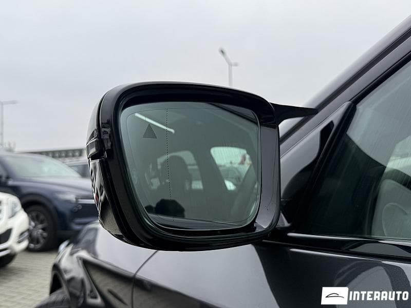 2017 BMW 525 — Miniatură 23