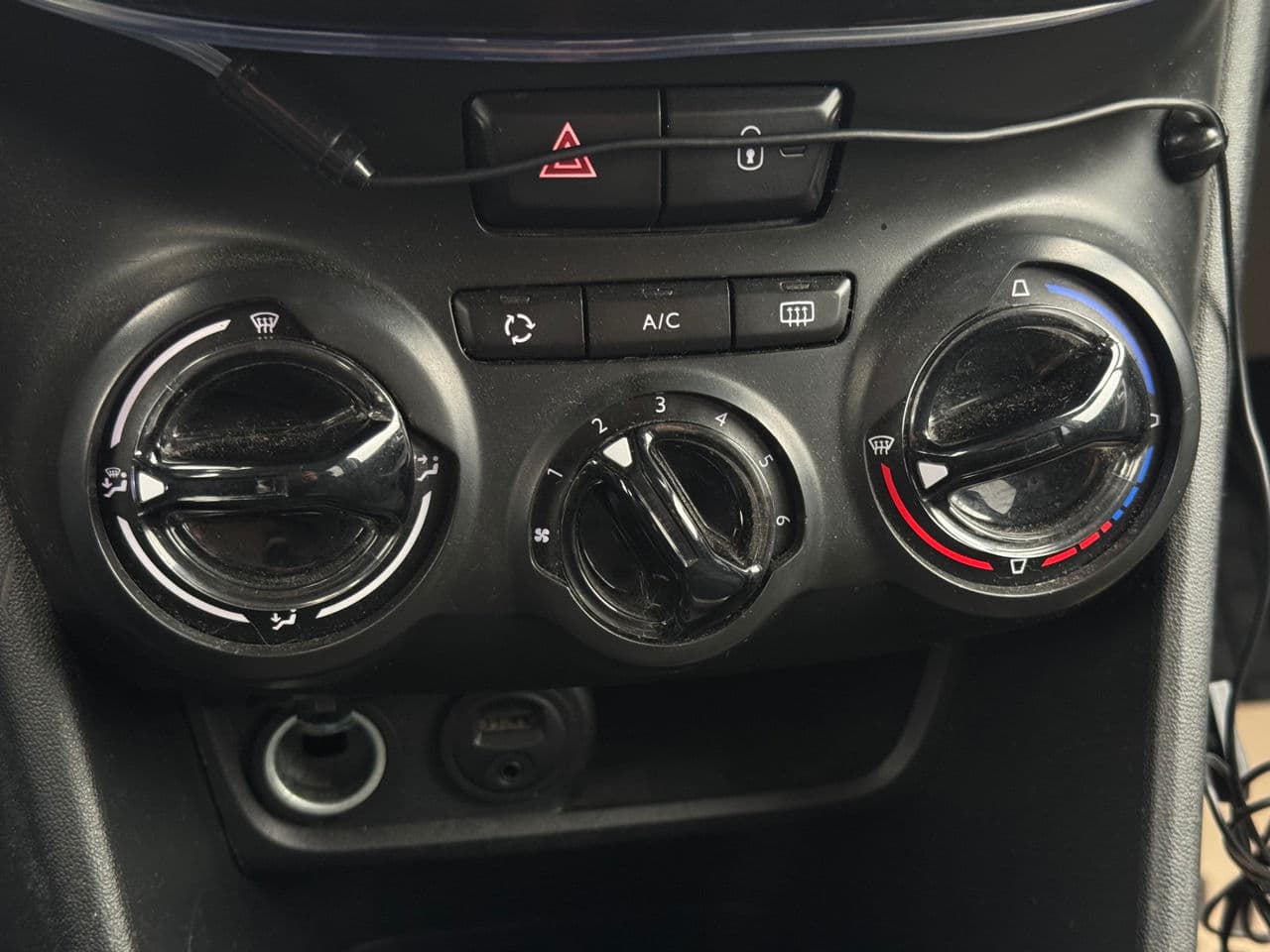 2014 Peugeot 2008 — Miniatură 10