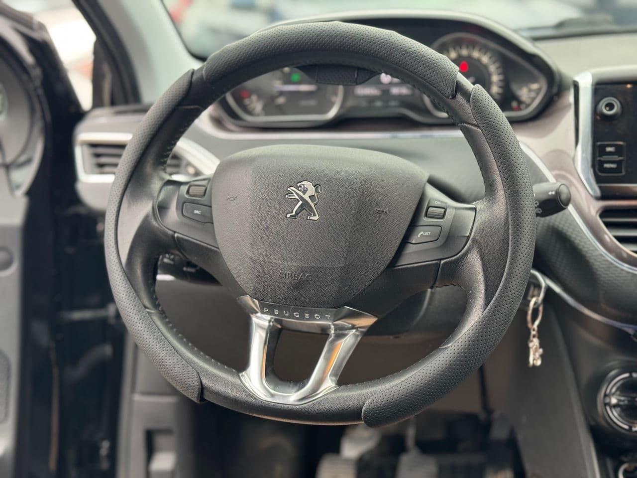 2014 Peugeot 2008 — Miniatură 7