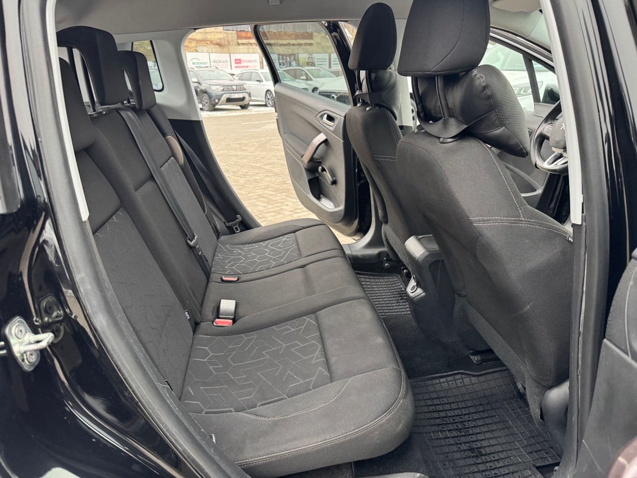 2014 Peugeot 2008 — Miniatură 13