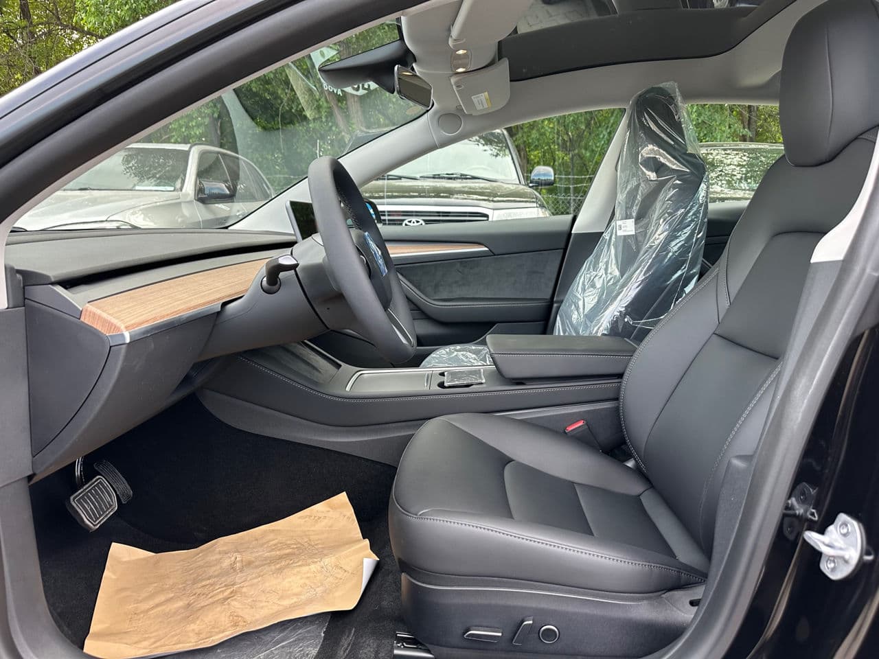 2023 Tesla Model 3 — Miniatură 5
