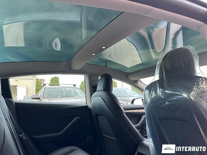 2023 Tesla Model 3 — Miniatură 15