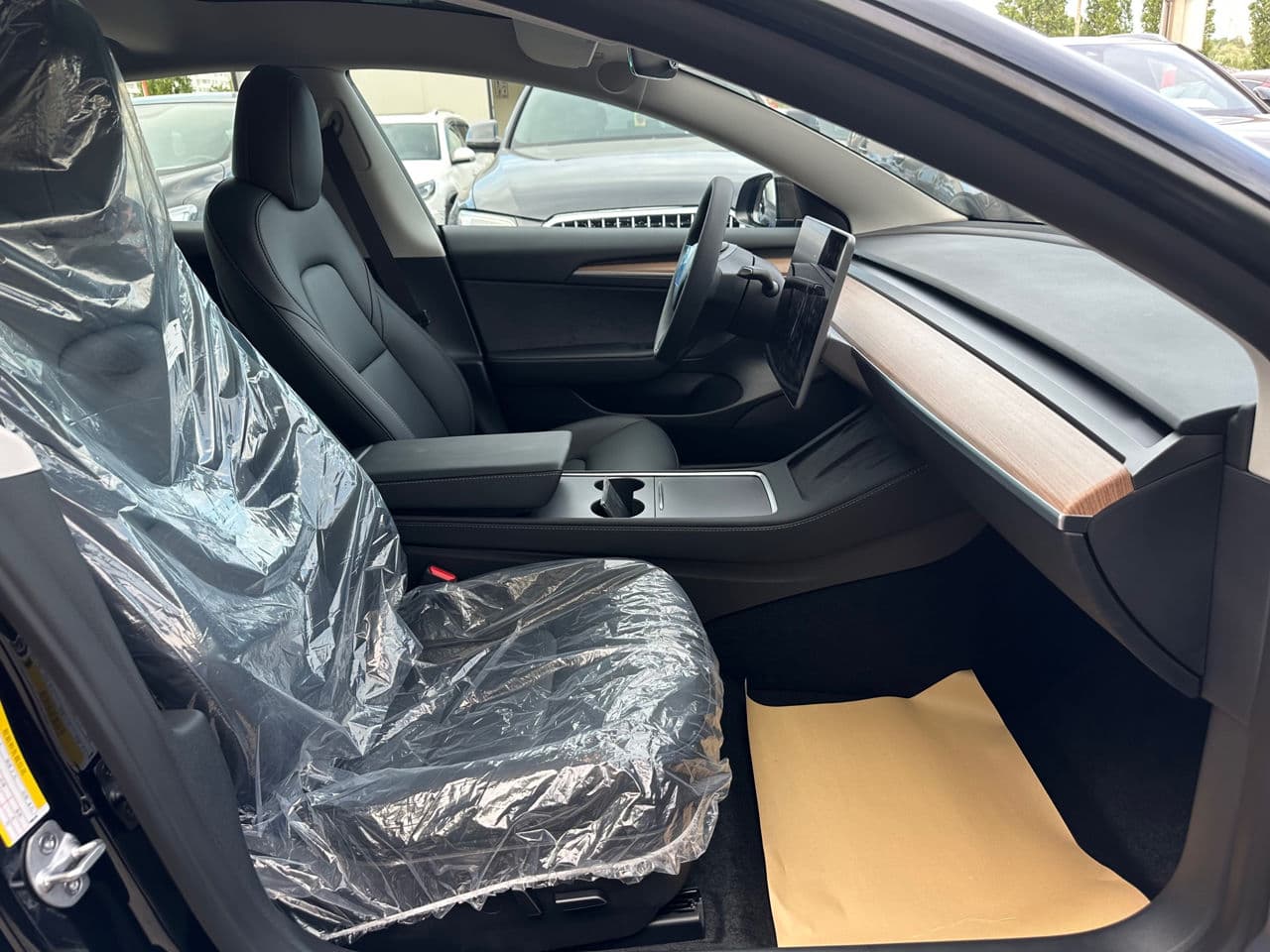 2023 Tesla Model 3 — Miniatură 13