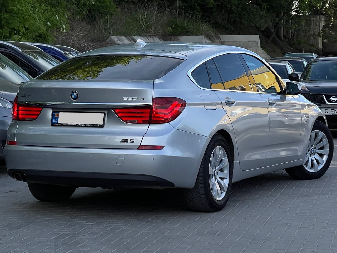 BMW 530 GT 2010 — Миниатюра 2