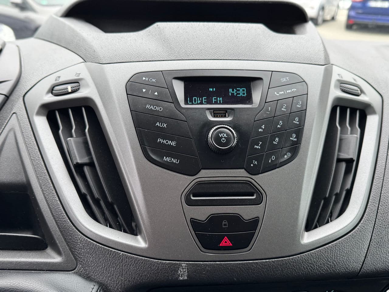 2013 Ford Transit — Miniatură 7