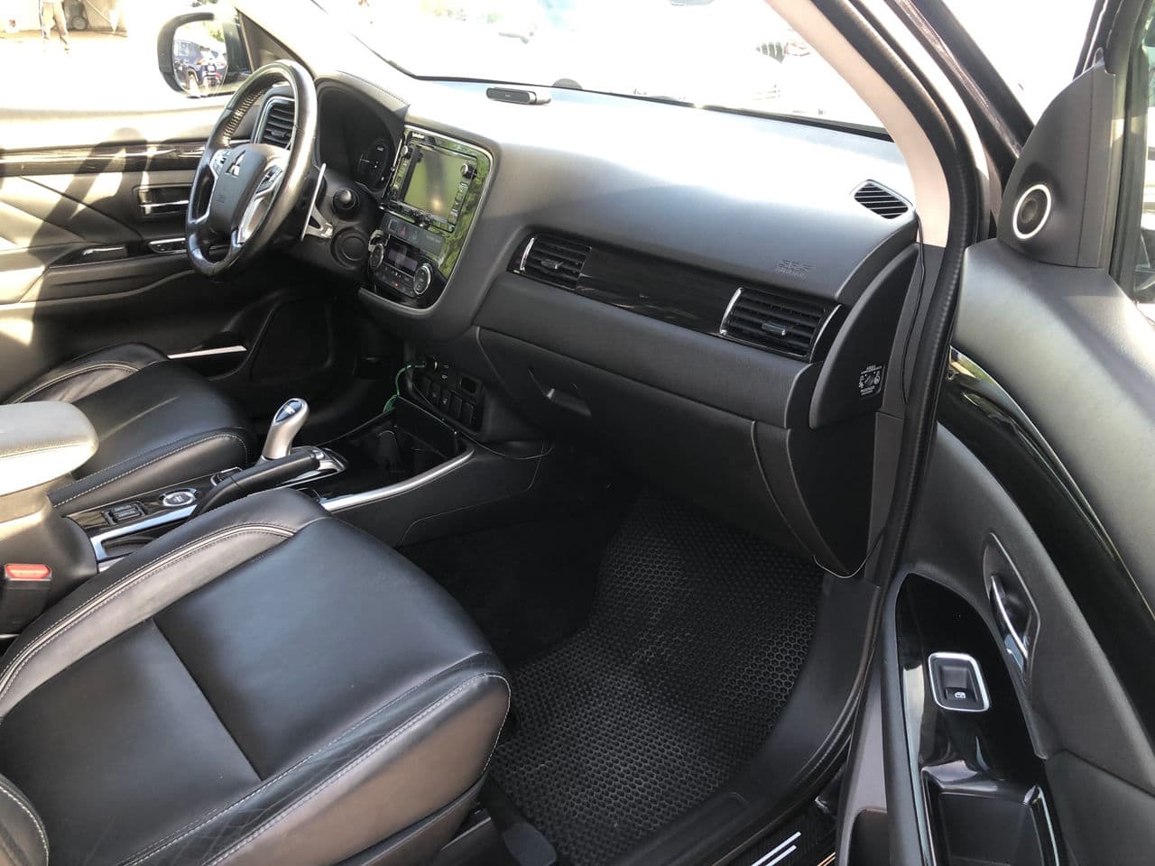 2016 Mitsubishi Outlander — Miniatură 14