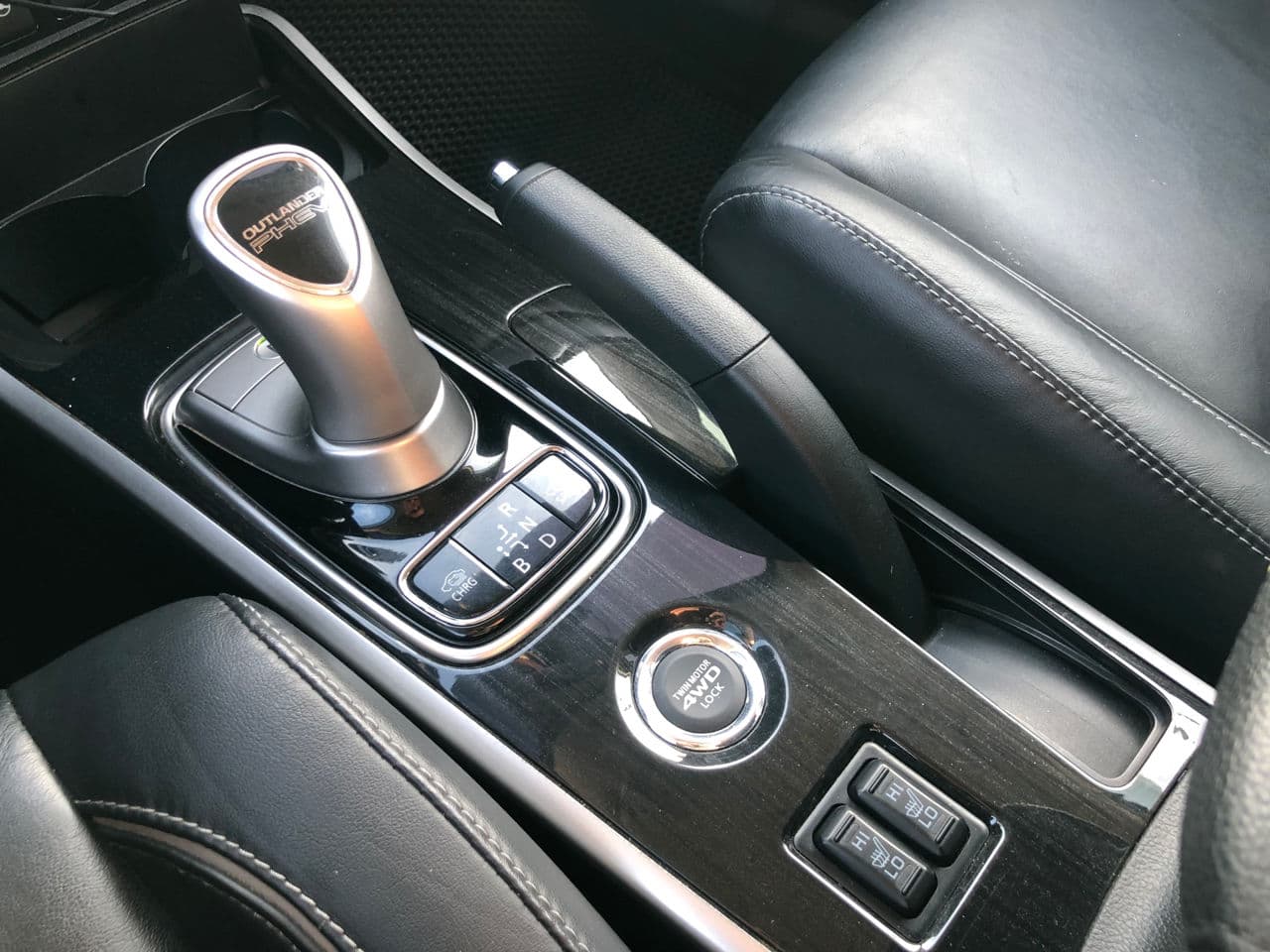 2016 Mitsubishi Outlander — Miniatură 12
