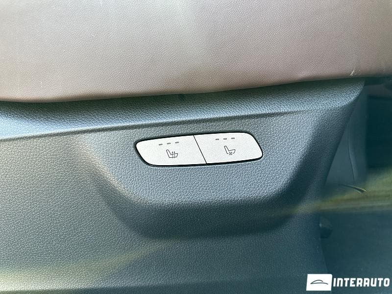 2018 Mercedes V 250 — Miniatură 25