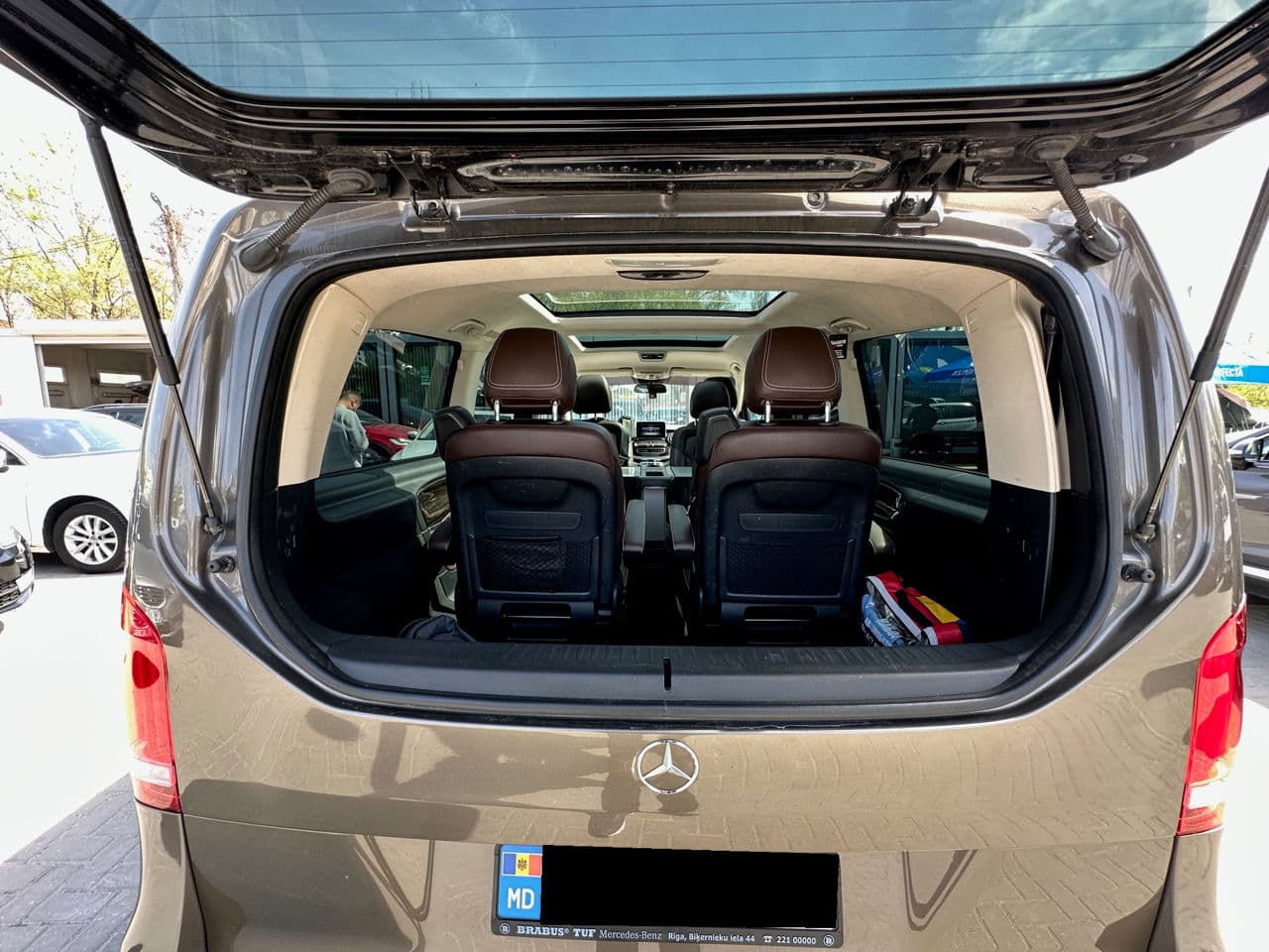 2018 Mercedes V 250 — Miniatură 29