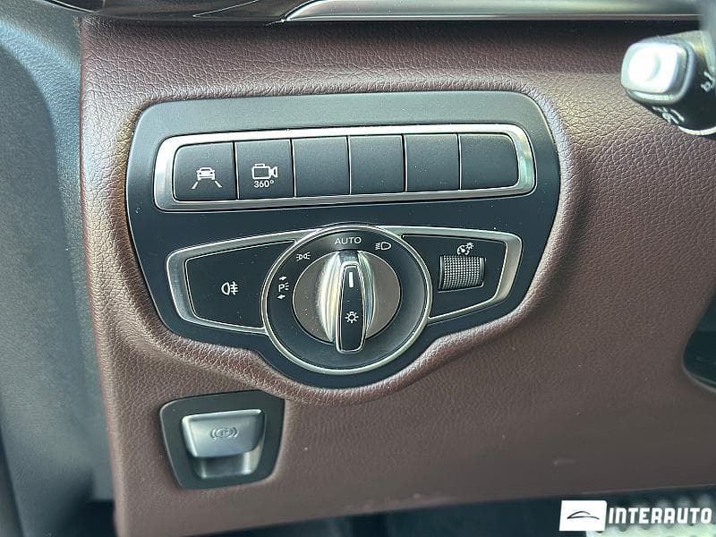 2018 Mercedes V 250 — Miniatură 11