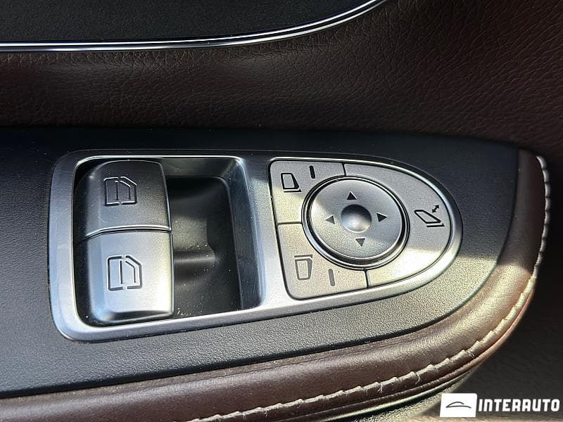 2018 Mercedes V 250 — Miniatură 23