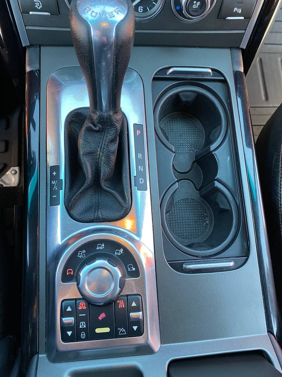 2010 Land Rover Range Rover Vogue — Miniatură 14