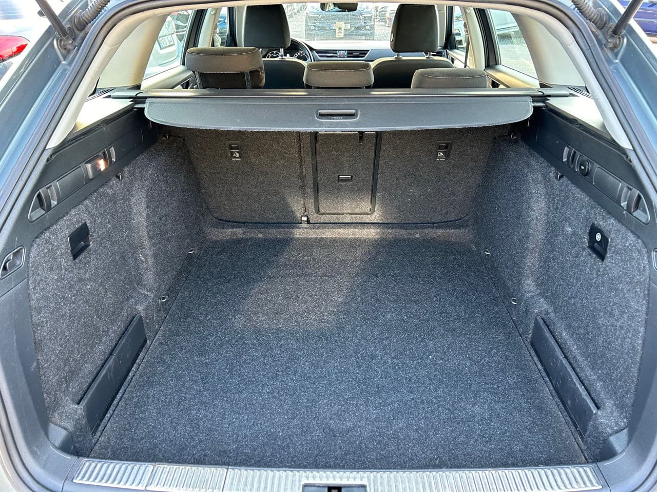 2018 Skoda Superb — Miniatură 17