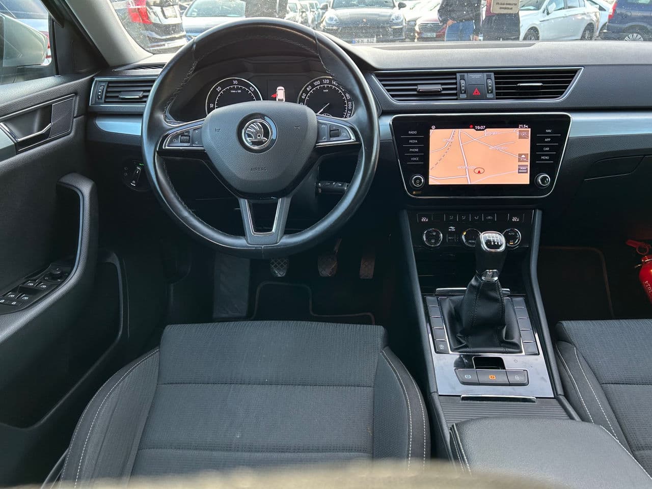 2018 Skoda Superb — Miniatură 7