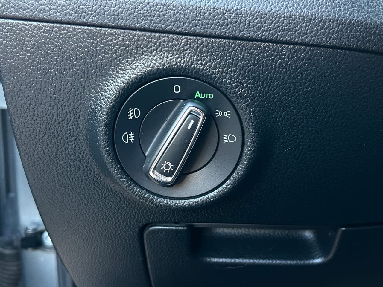 2018 Skoda Superb — Miniatură 8