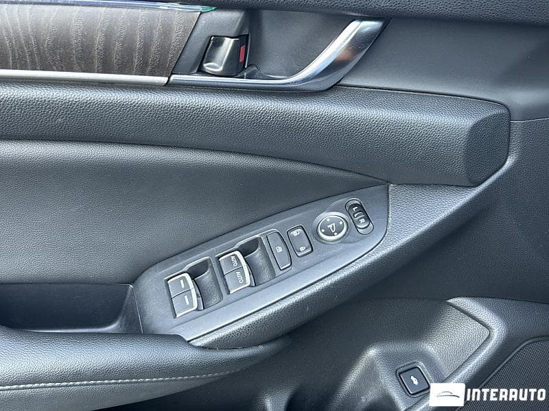 2019 Honda Accord — Miniatură 8