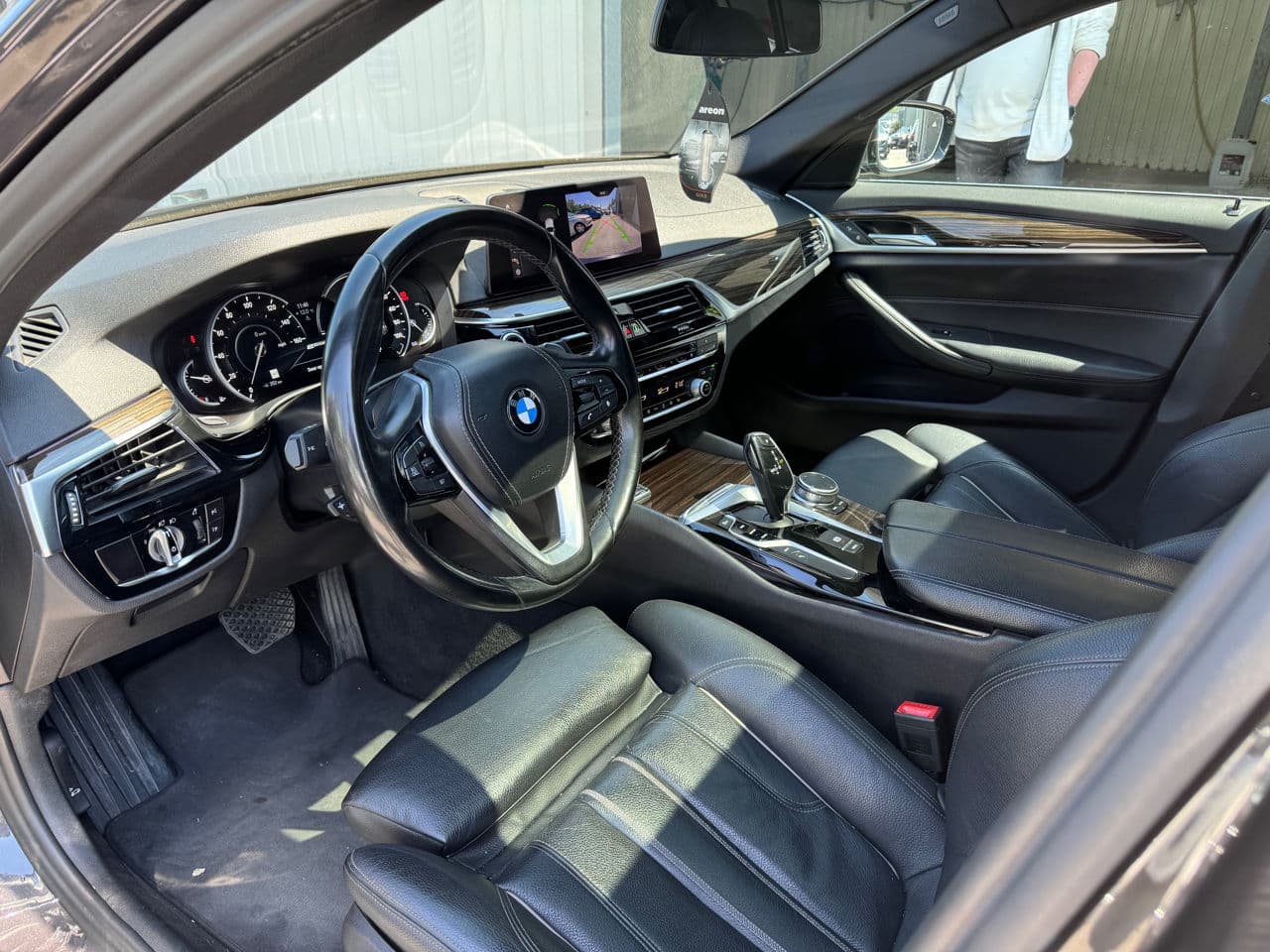 BMW 530e 2018 — Миниатюра 6