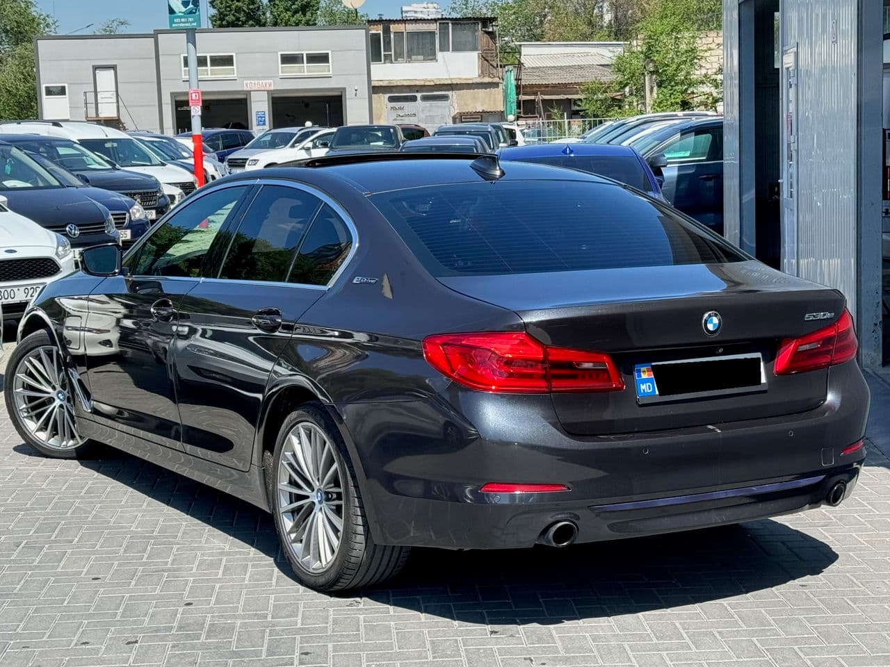 BMW 530e 2018 — Миниатюра 4