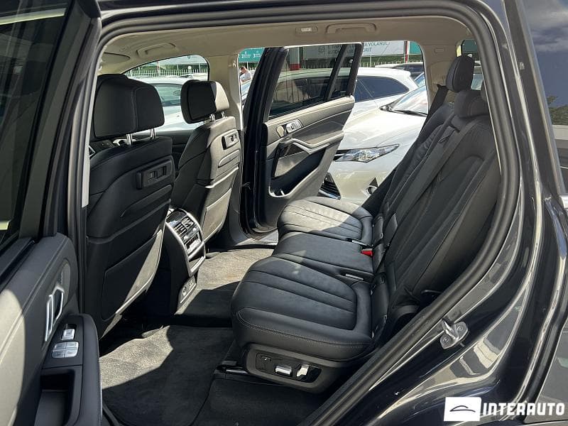2020 BMW X7 4.0i — Miniatură 25
