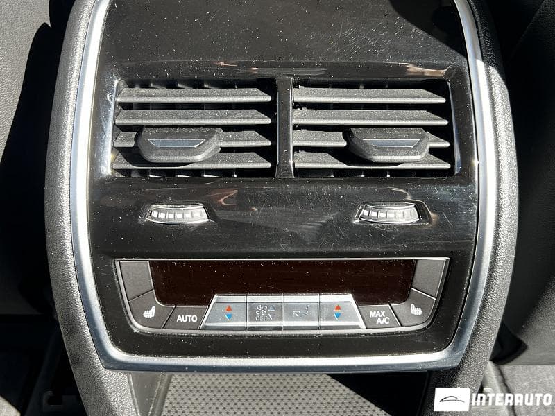 2020 BMW X7 4.0i — Miniatură 19