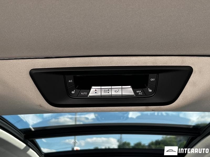 2020 BMW X7 4.0i — Miniatură 22