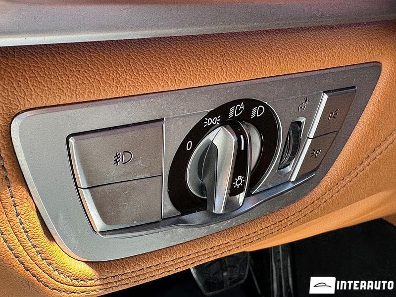 2018 BMW 740 — Miniatură 8