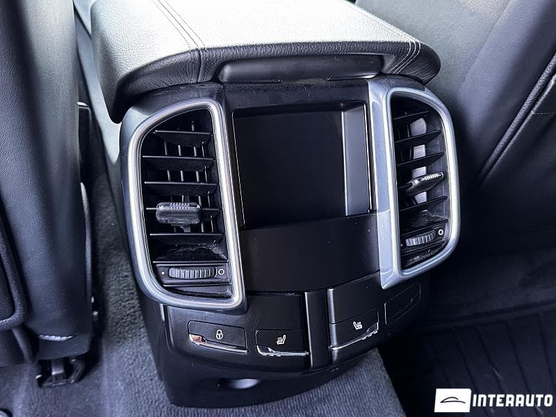 Porsche Cayenne 2015 — Миниатюра 17