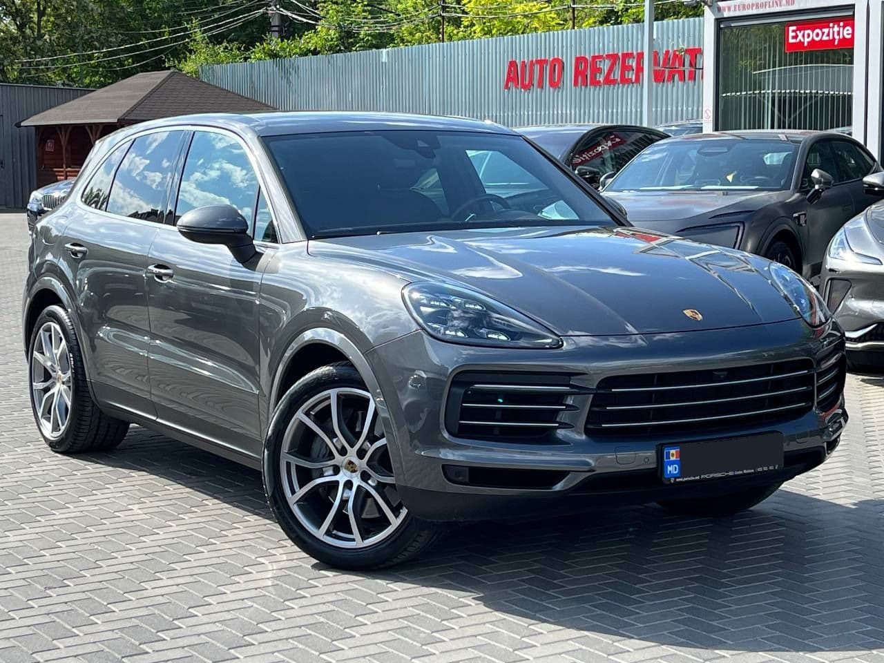 2020 Porsche Cayenne S — Miniatură 3