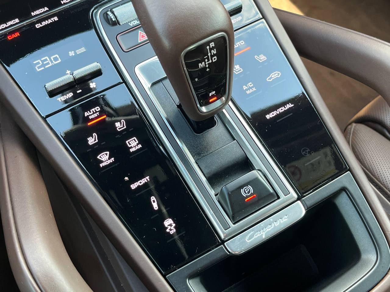 2020 Porsche Cayenne S — Miniatură 16