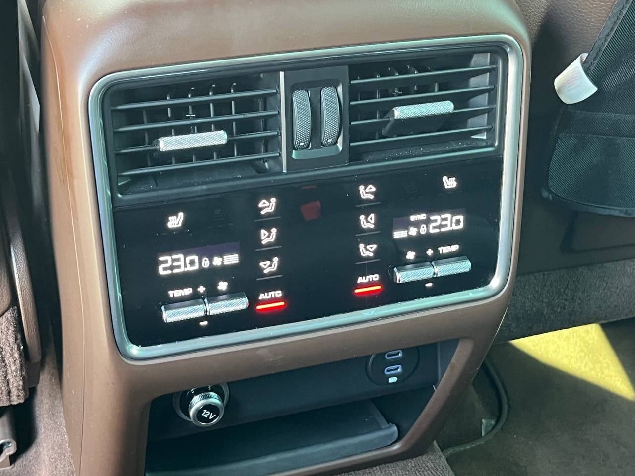 2020 Porsche Cayenne S — Miniatură 18