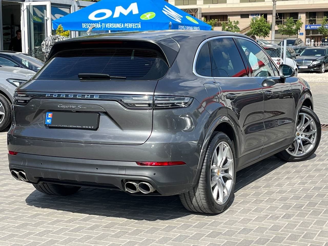 2020 Porsche Cayenne S — Miniatură 2