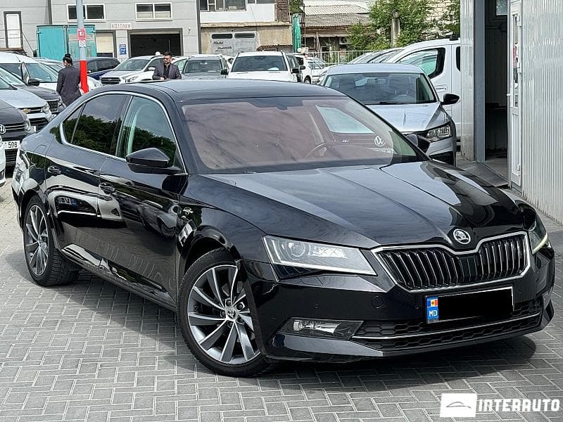 2018 Skoda Superb — Miniatură 2