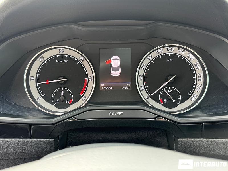 2018 Skoda Superb — Miniatură 7