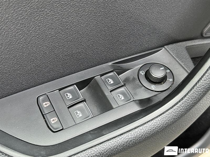 2018 Skoda Superb — Miniatură 15