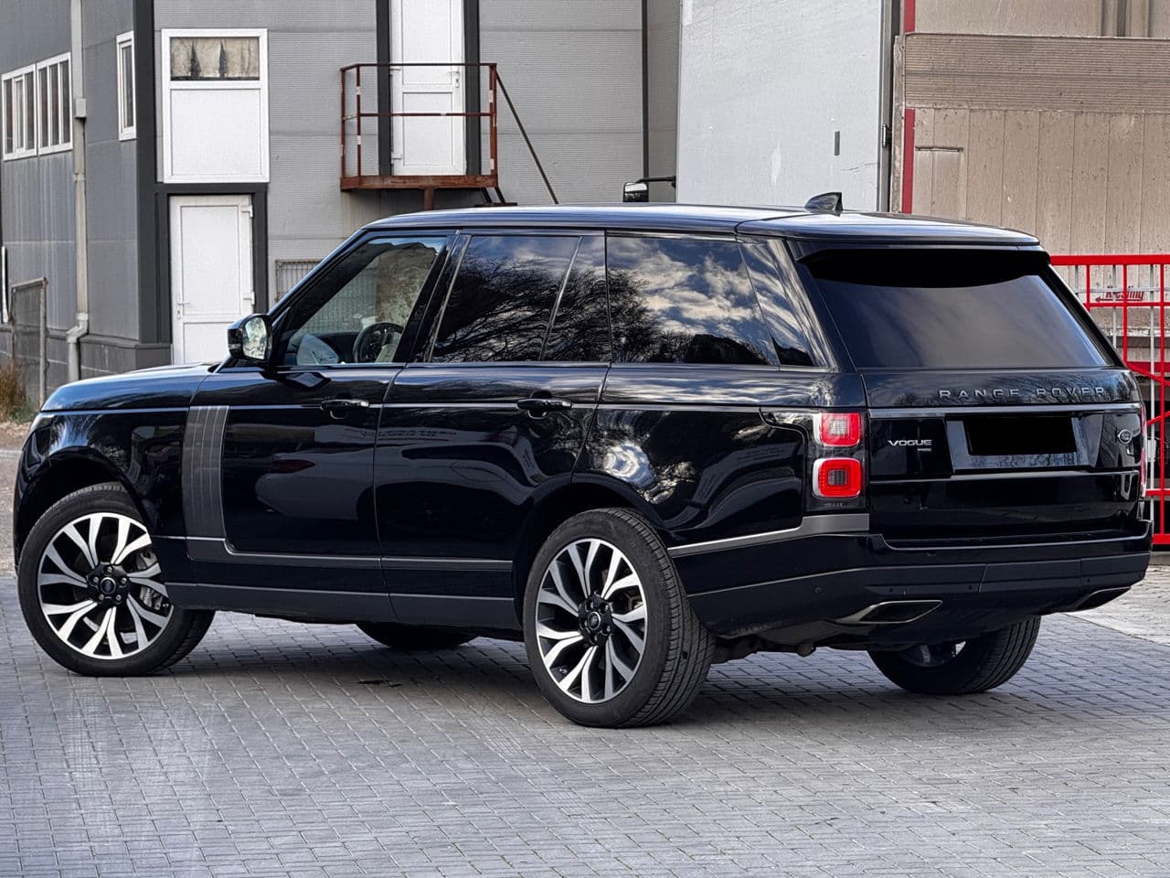 2019 Land Rover Range Rover Vogue — Miniatură 2